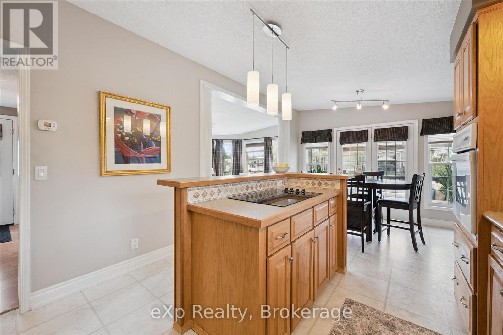 18 JASPER HEIGHTS PRIVATE - 16