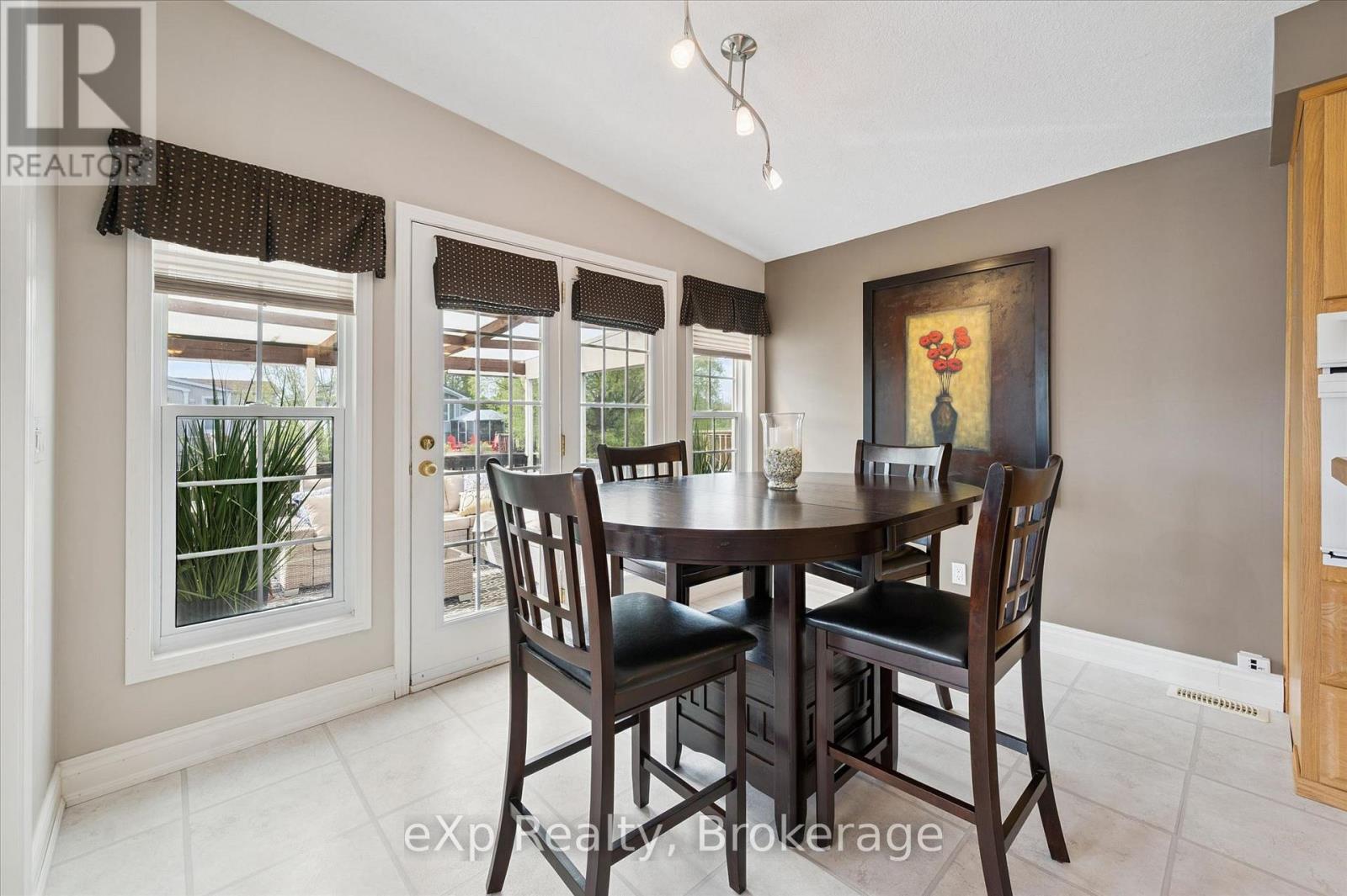 18 JASPER HEIGHTS PRIVATE - 17