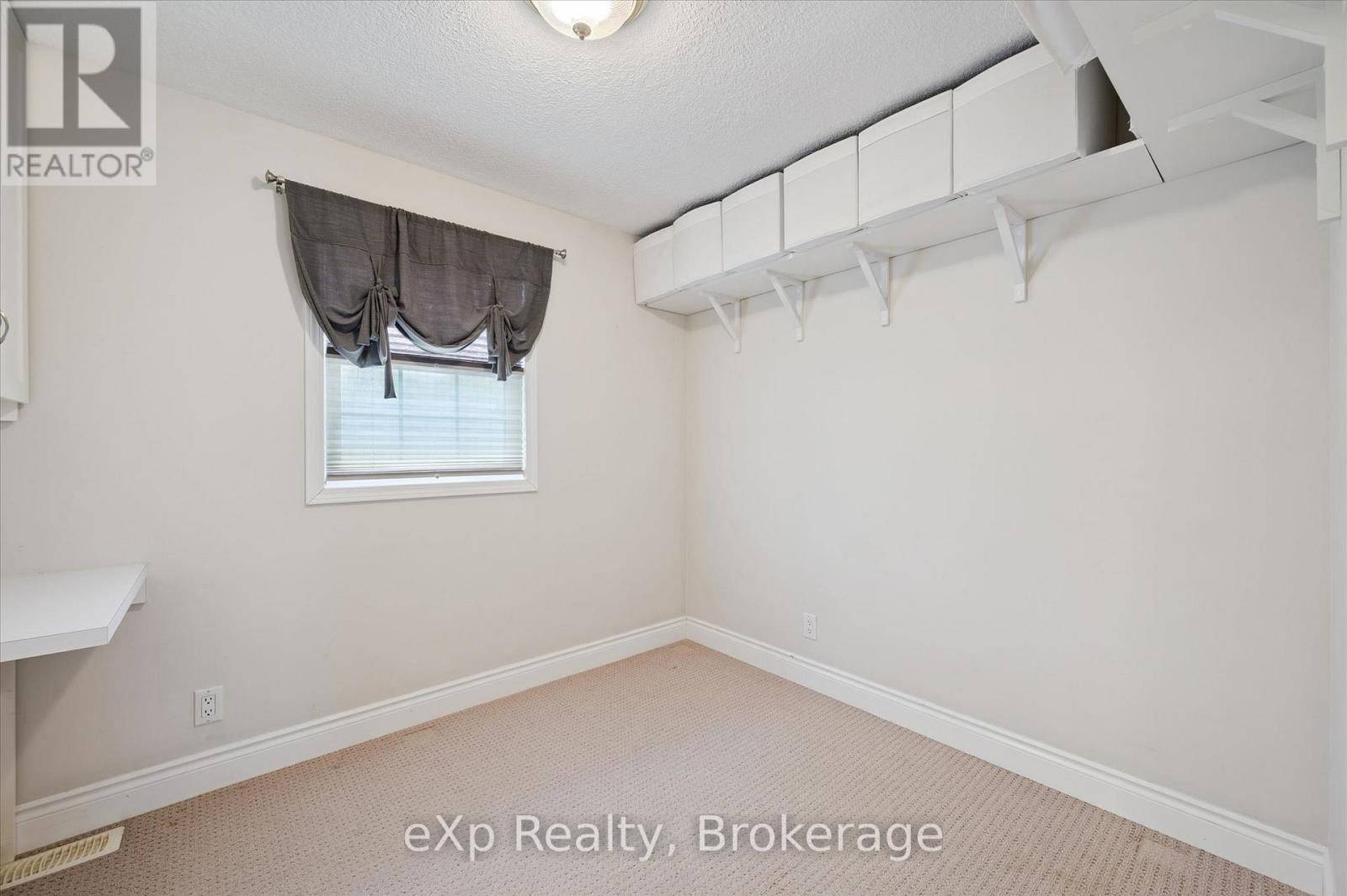 18 JASPER HEIGHTS PRIVATE - 21