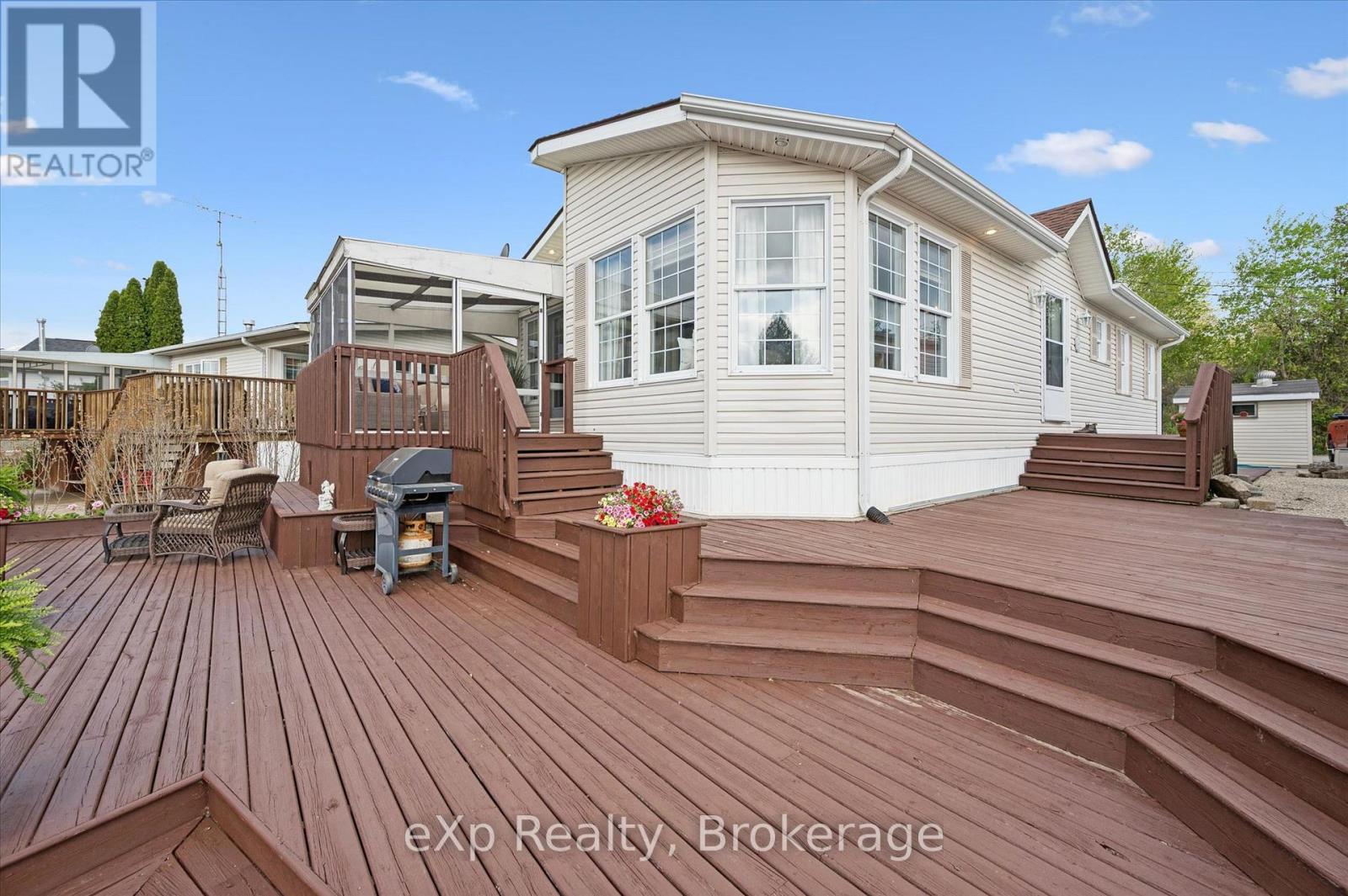 18 JASPER HEIGHTS PRIVATE - 35