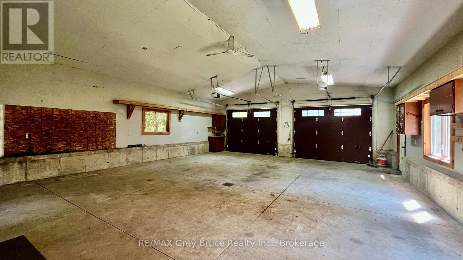 1535 15 SIDE ROAD - 19