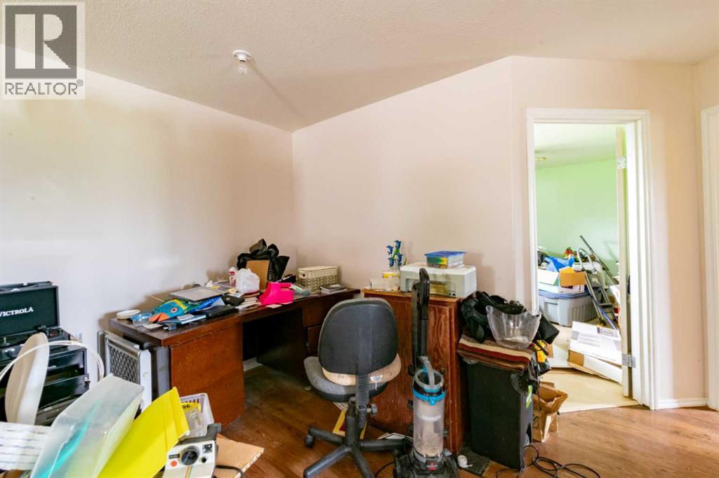 38364 Range Road 212 - 20