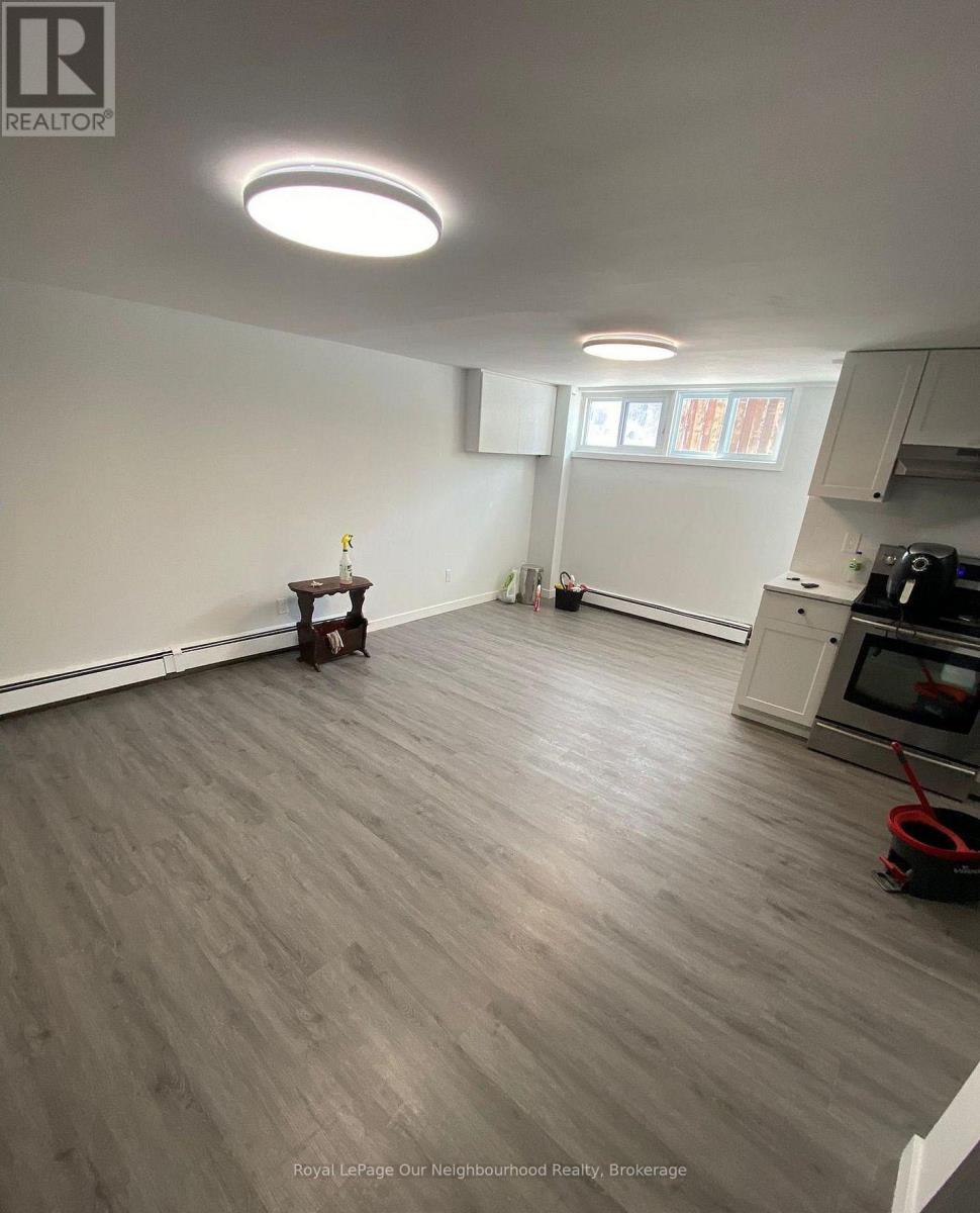 5749 SUMMER STREET - 23