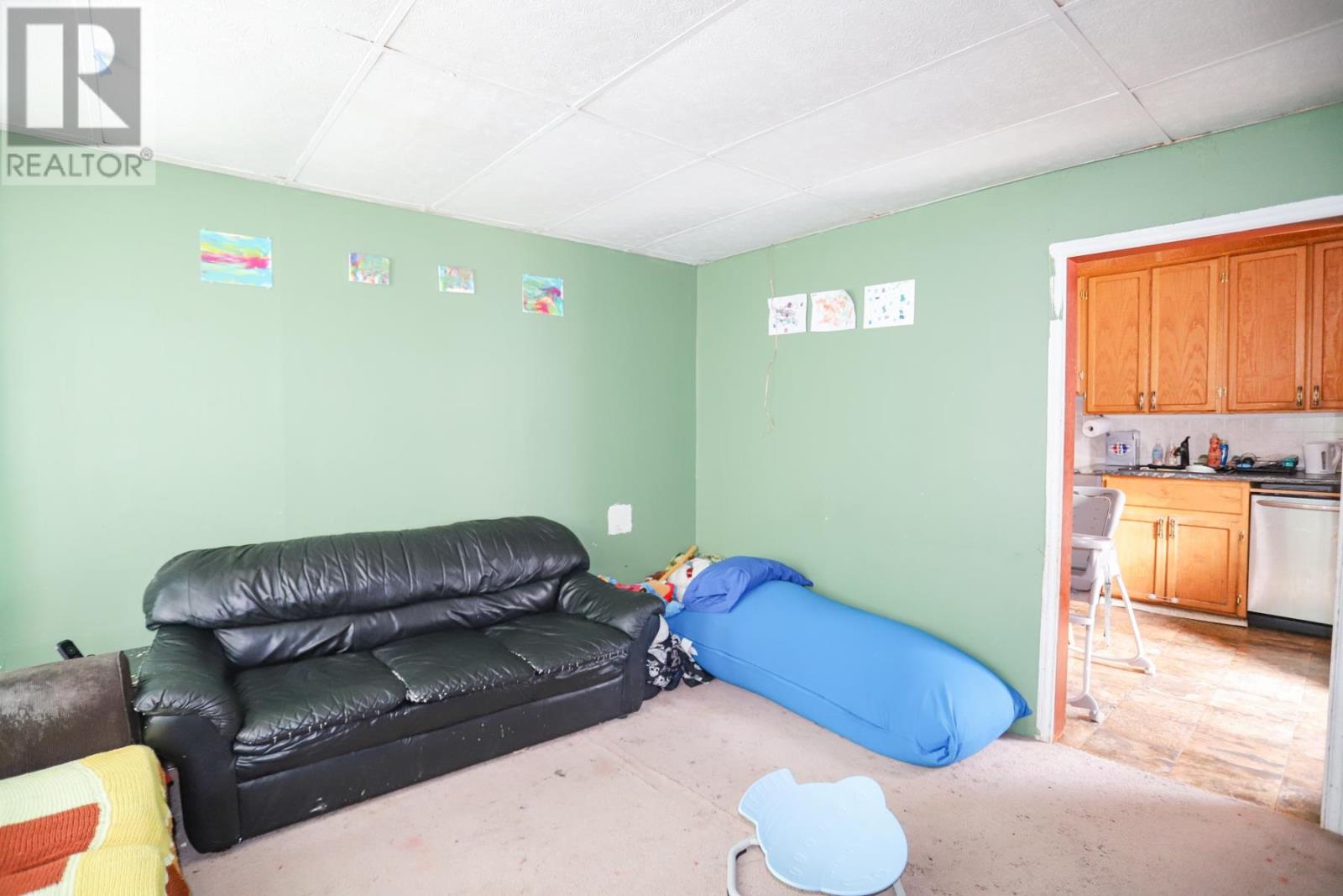 8 Dufferin ST - 13