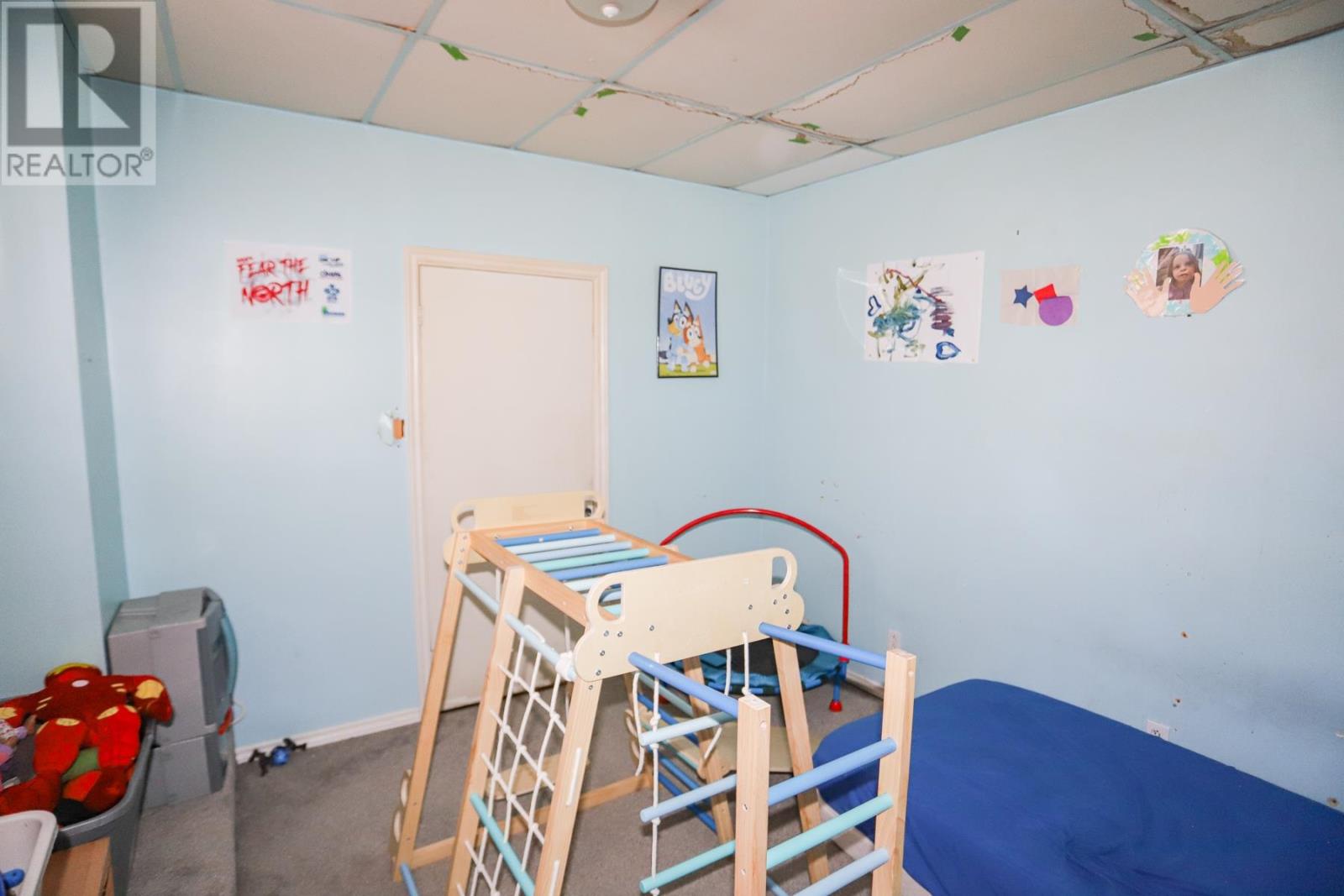 8 Dufferin ST - 19