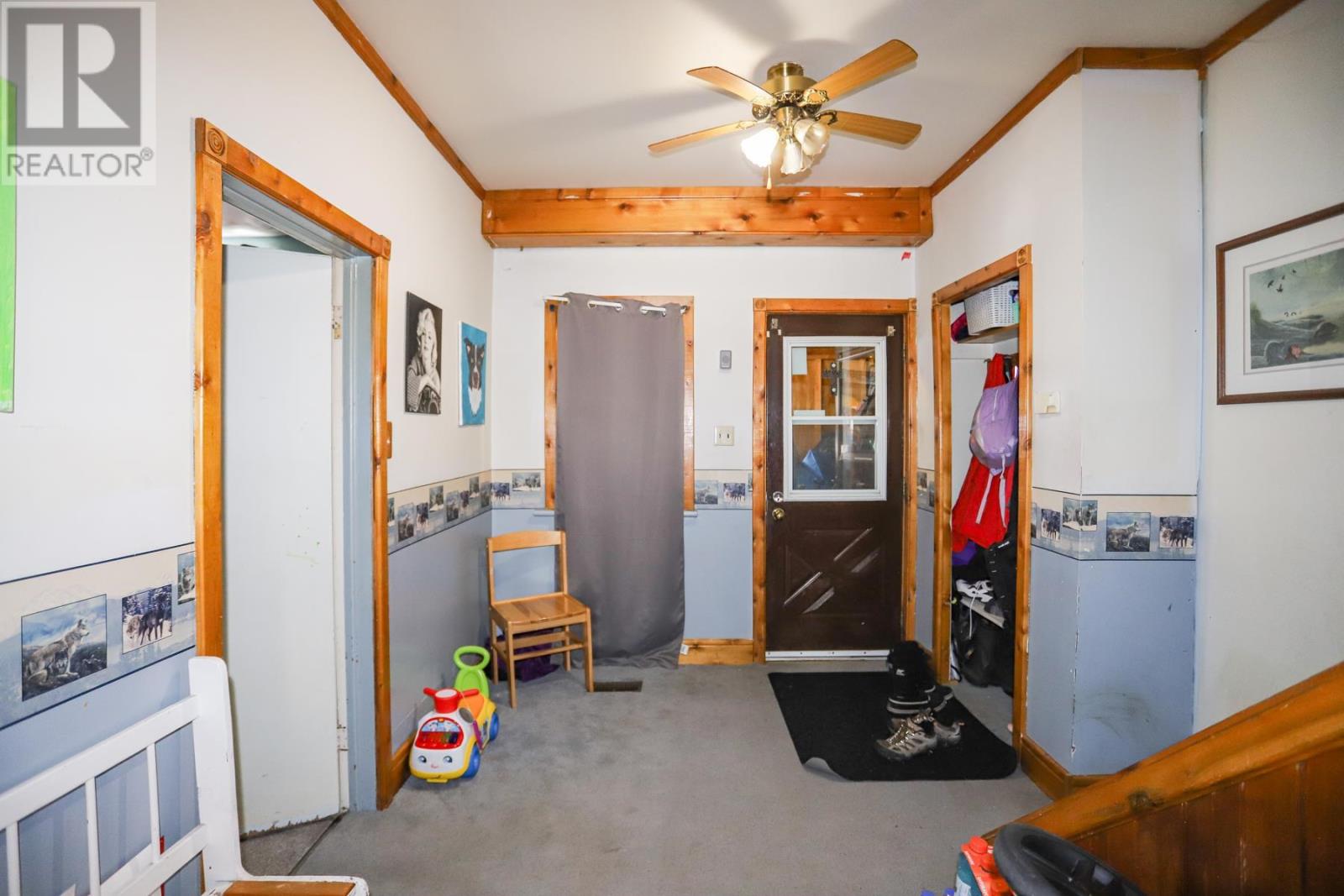 8 Dufferin ST - 6