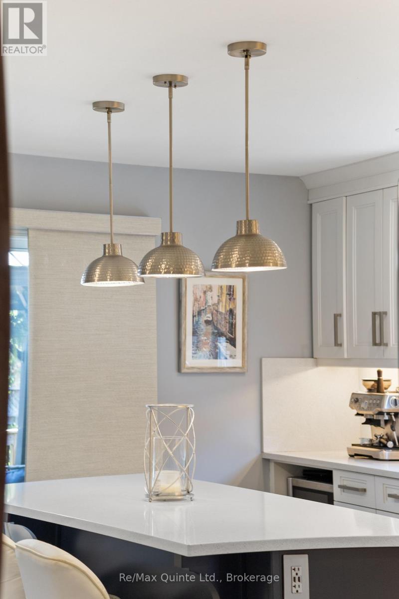 15 SPRUCE GARDENS - 16