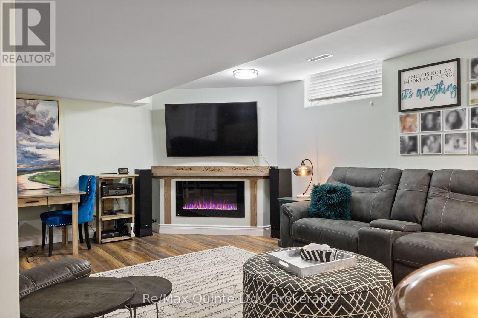 15 SPRUCE GARDENS - 33