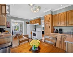 7 Leslie Street thumbnail 32
