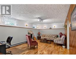 7 Leslie Street thumbnail 40
