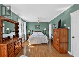 7 Leslie Street thumbnail 35