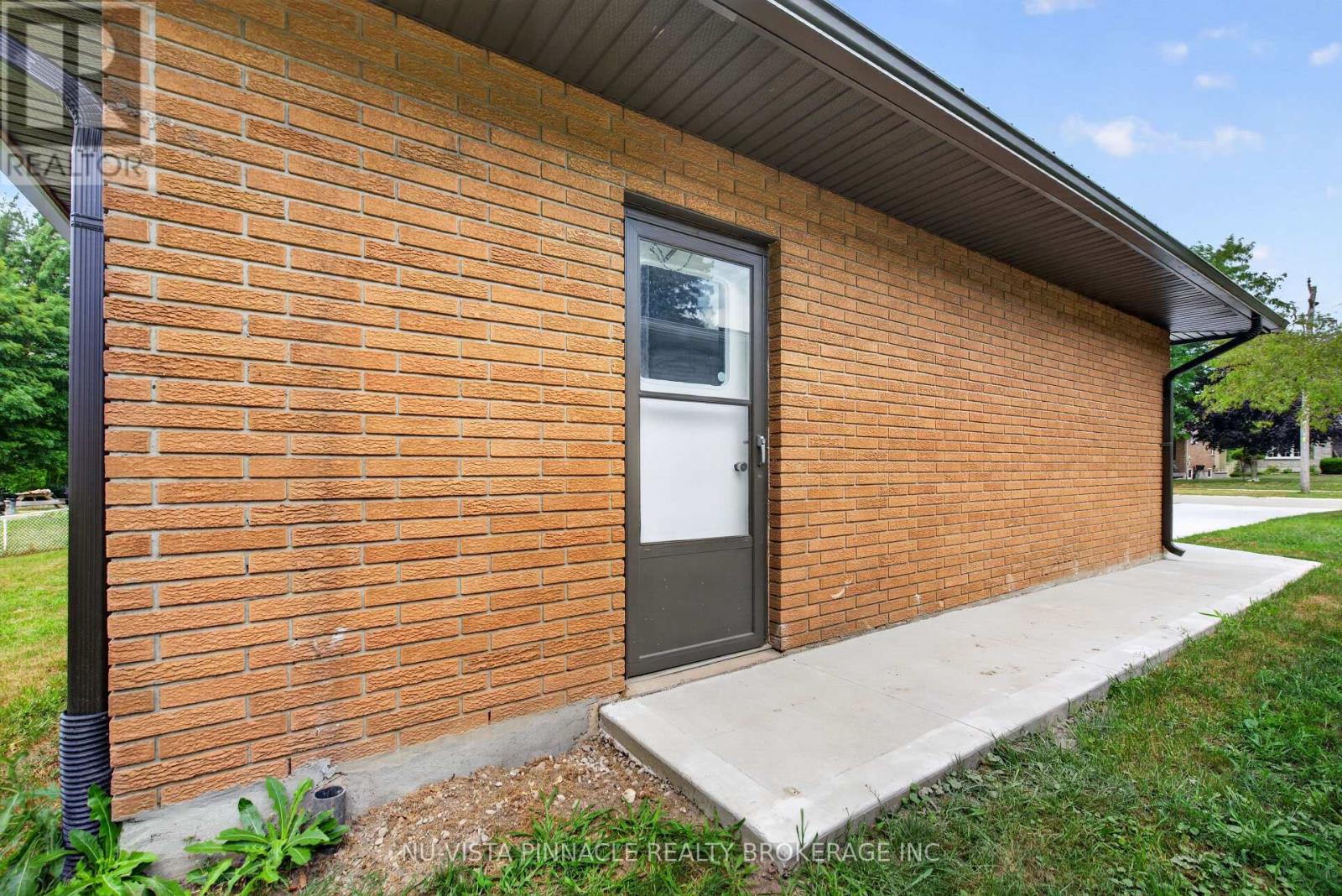 258 MILLER ROAD - 35