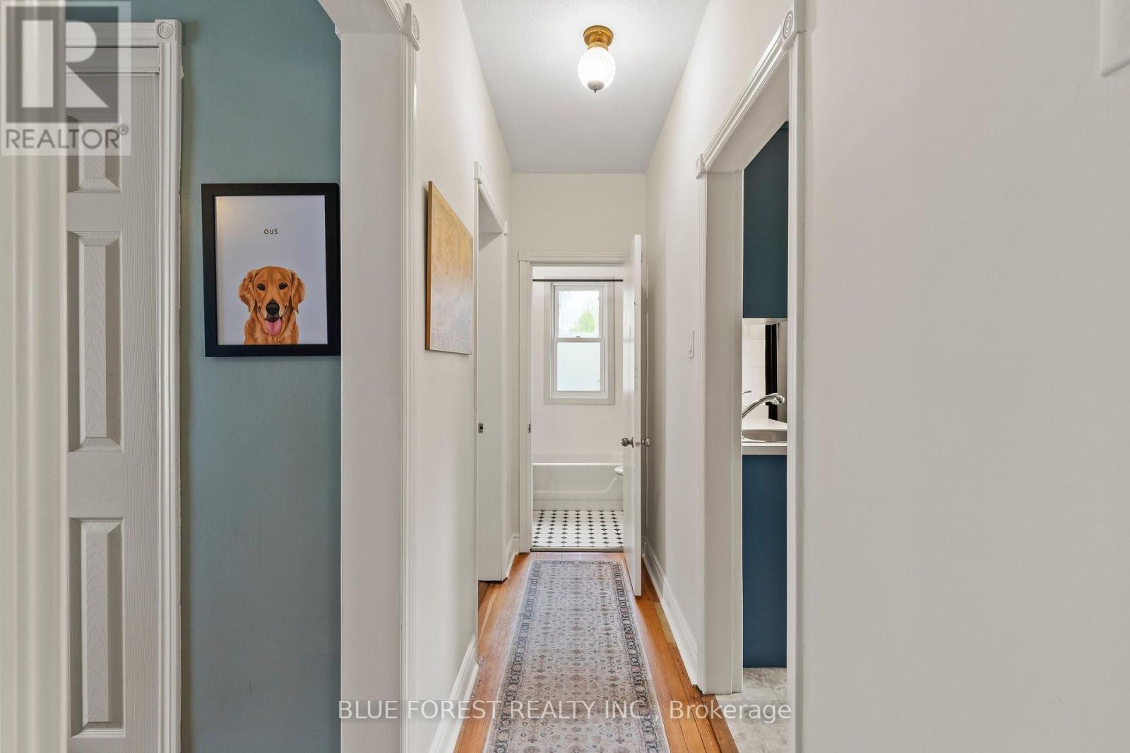 31 EASTMAN AVENUE - 11