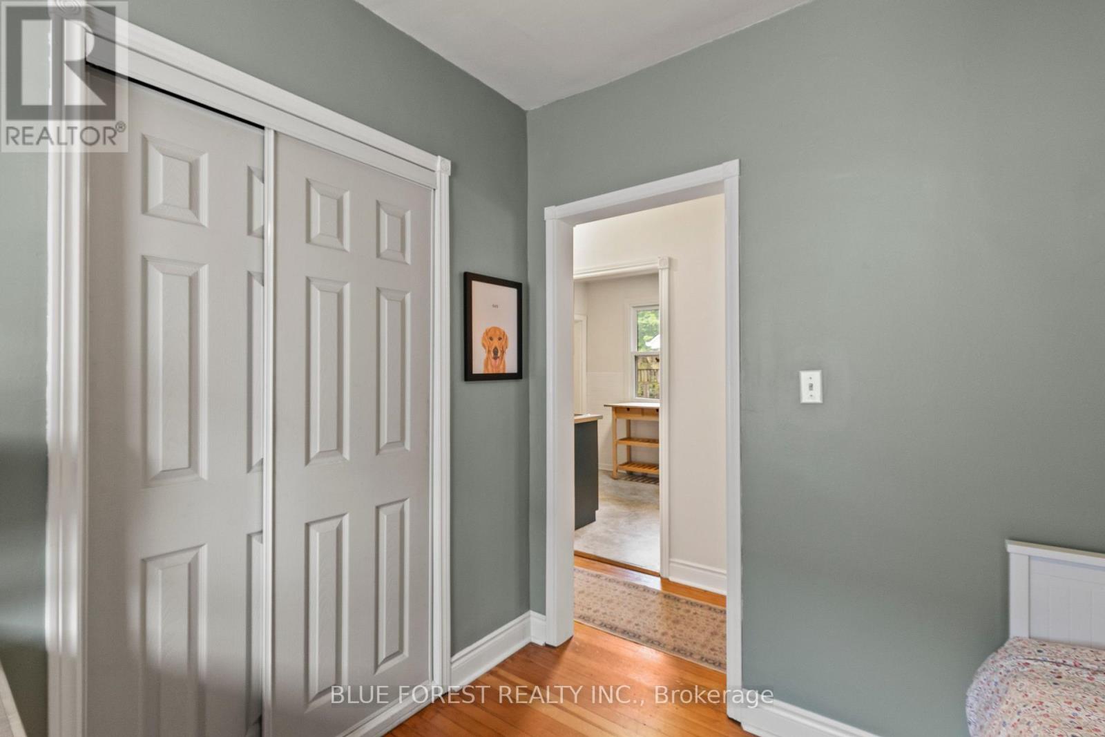 31 EASTMAN AVENUE - 22