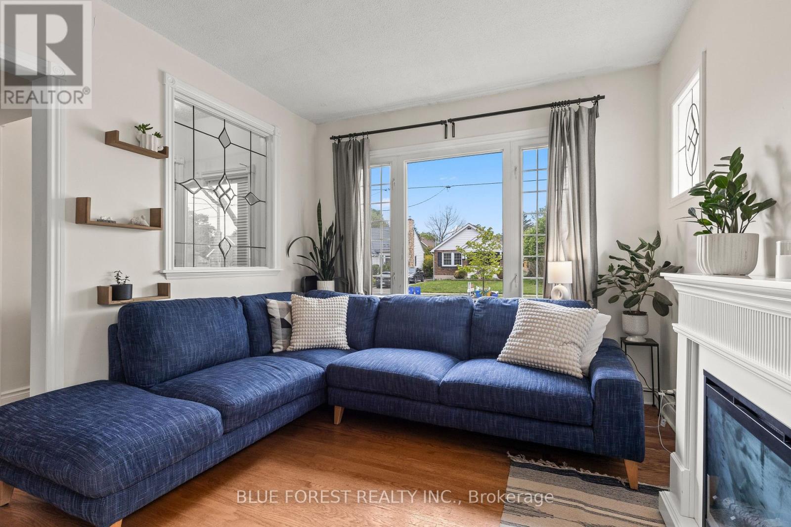 31 EASTMAN AVENUE - 6