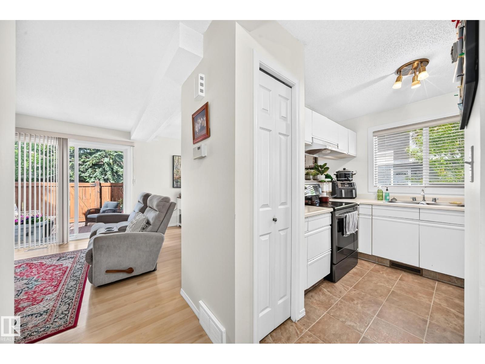 678 LAKEWOOD RD N NW - 17