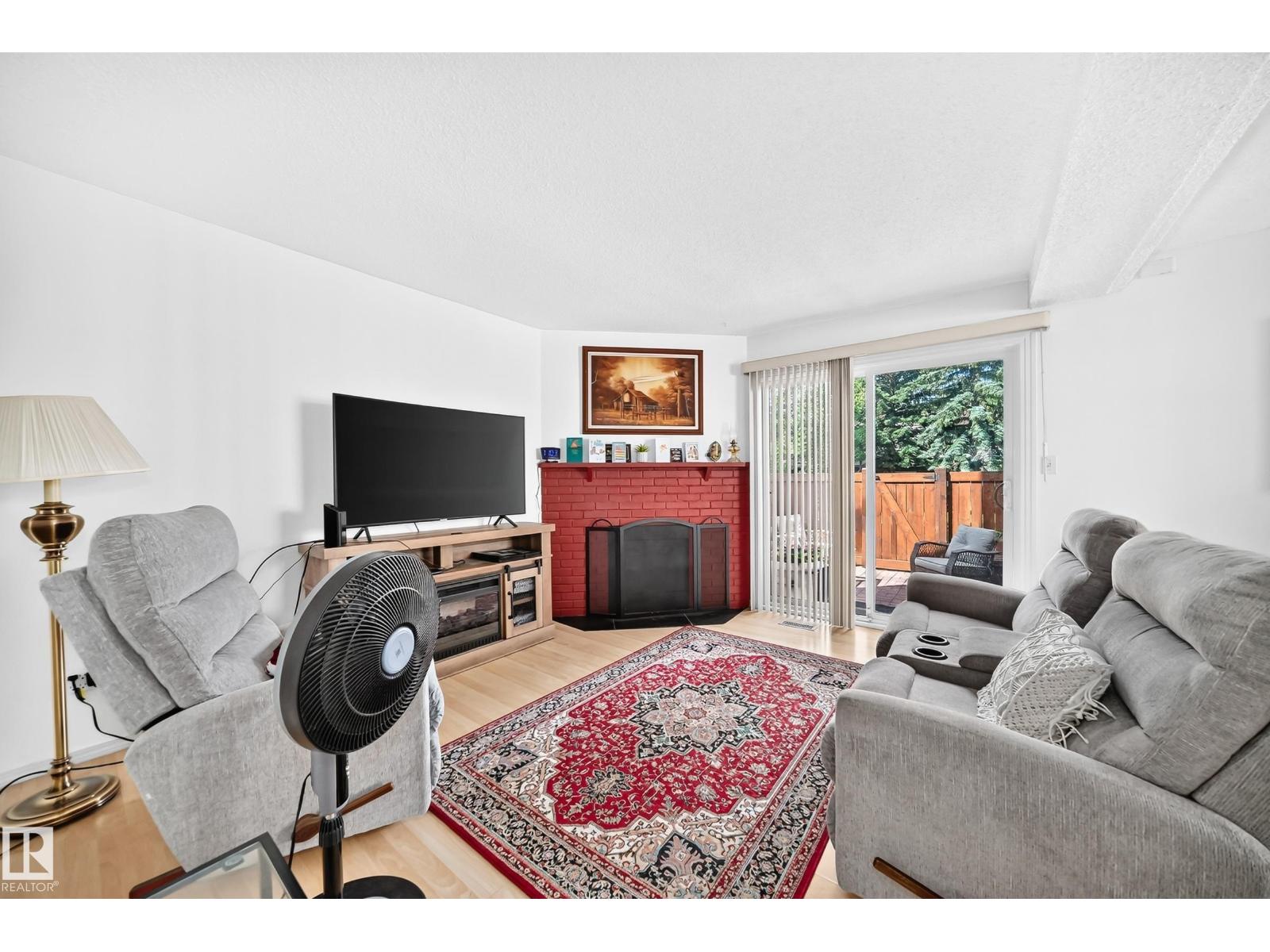 678 LAKEWOOD RD N NW - 5