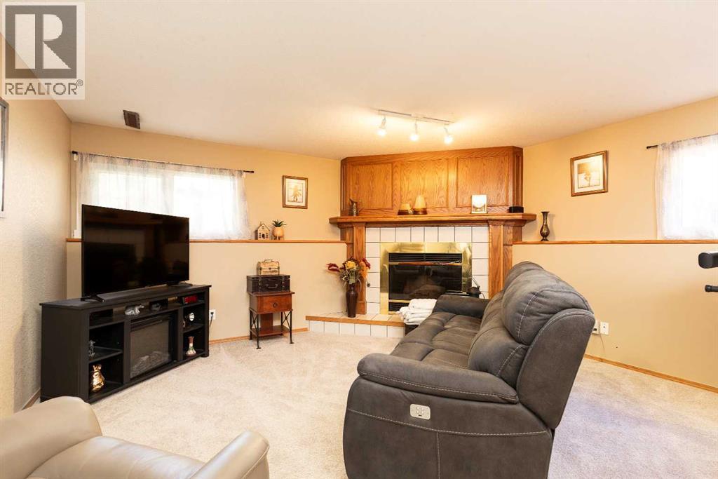 44 Lakhota Road W - 19