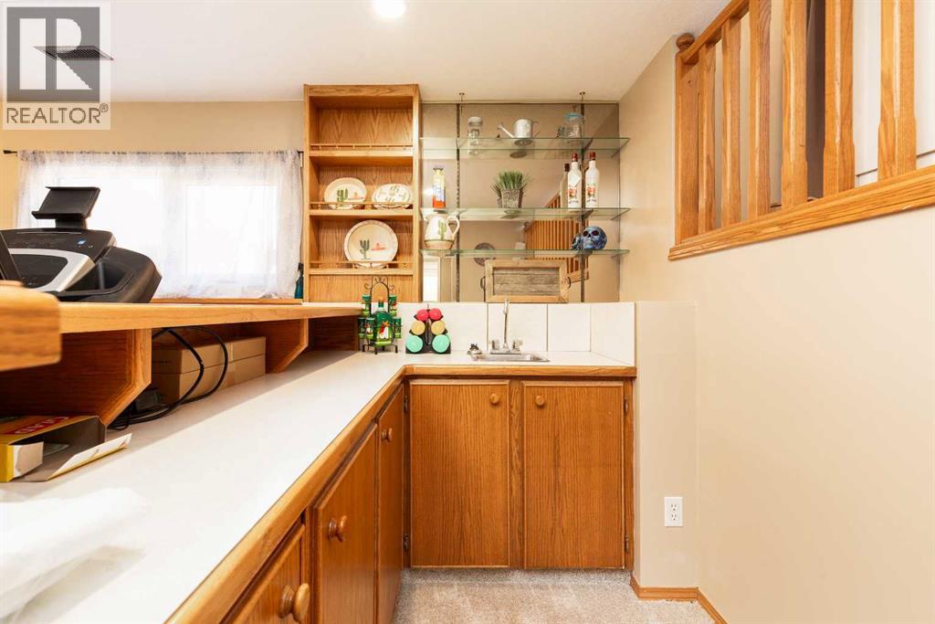 44 Lakhota Road W - 22