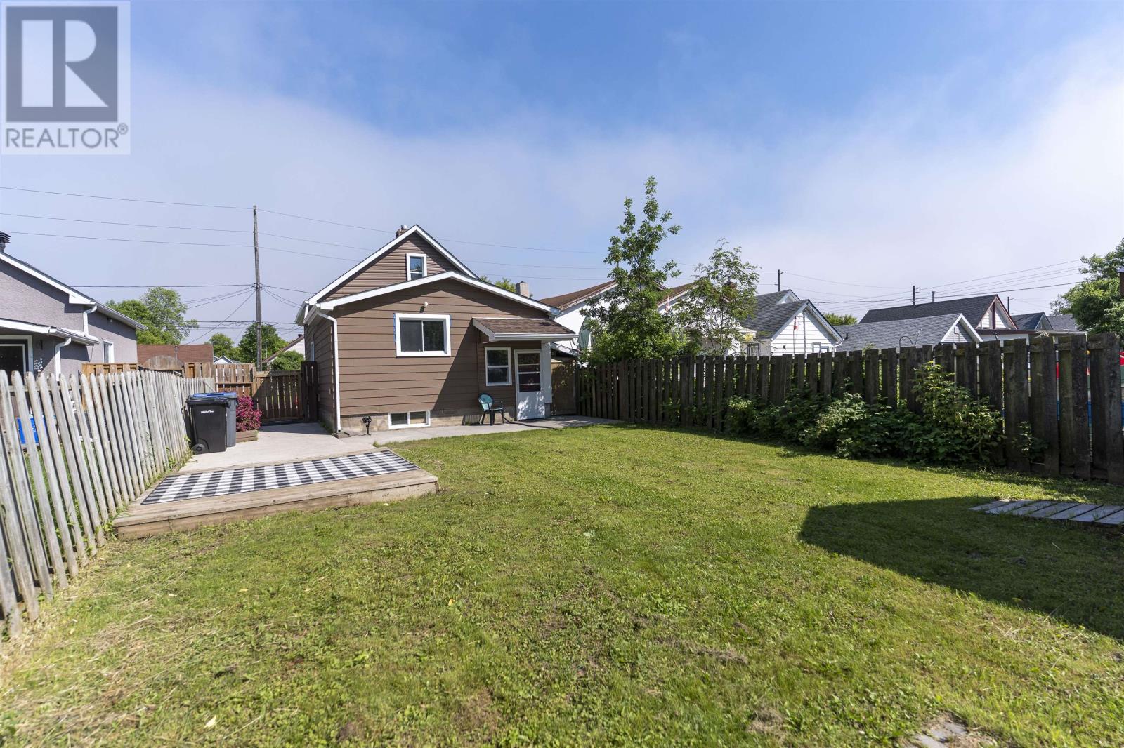124 Empress AVE S - 26