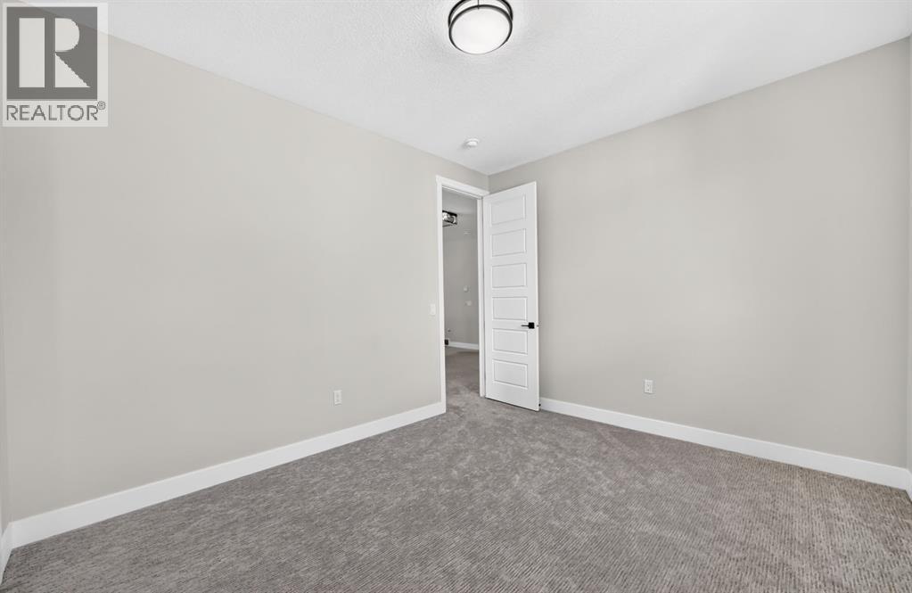 215 Kinniburgh Place - 25