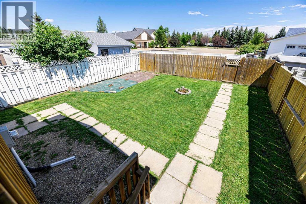 13 Duval Crescent - 22