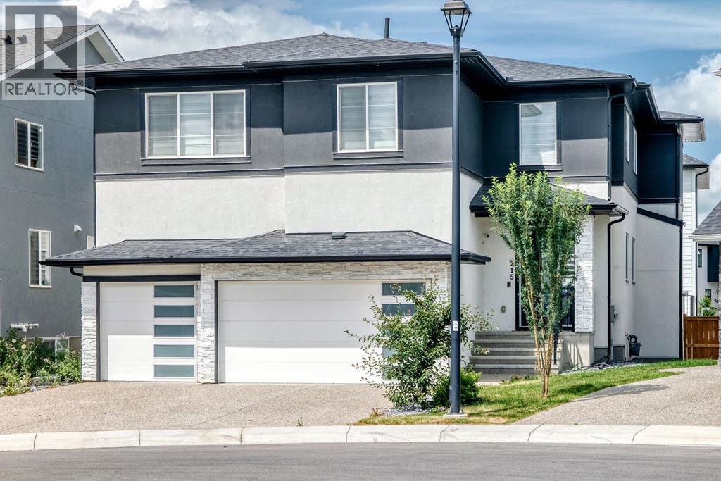 215 Kinniburgh Place - 3