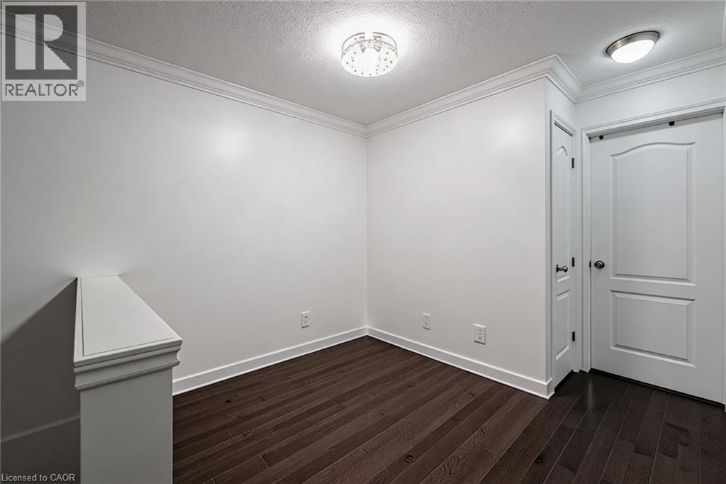 #2 232 STONEHENGE Drive - 25