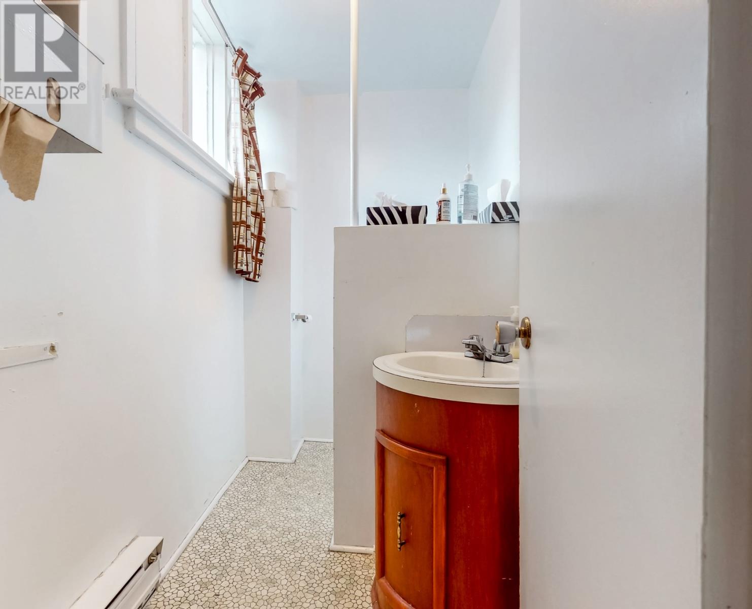 28 COCHRANE Street - 17