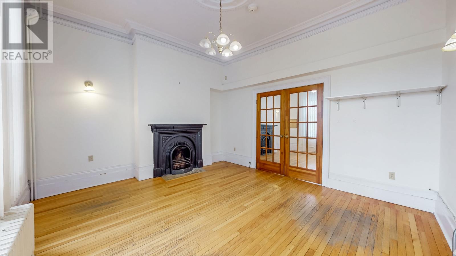 28 COCHRANE Street - 19