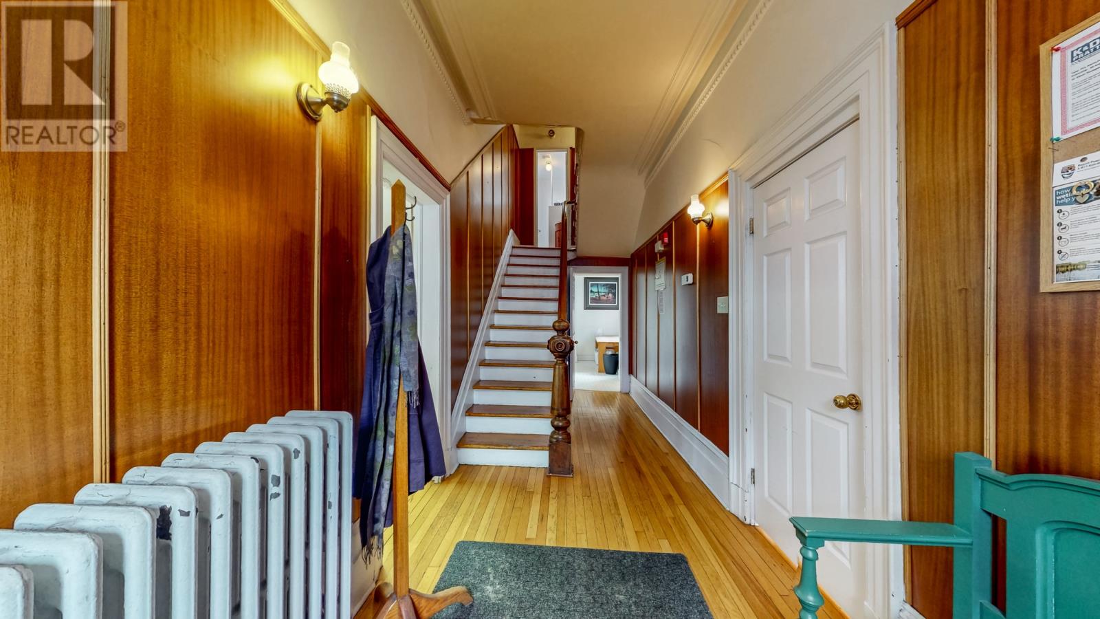 28 COCHRANE Street - 34