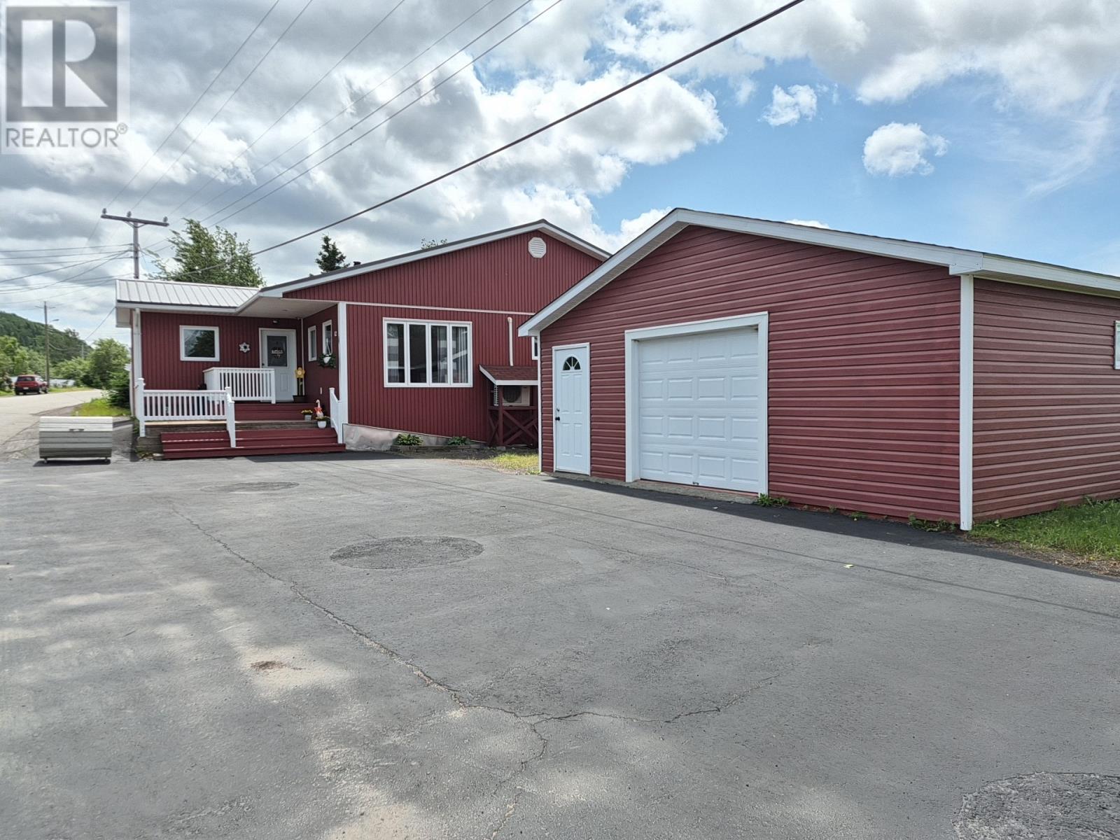 82 Main Street - Image 47
