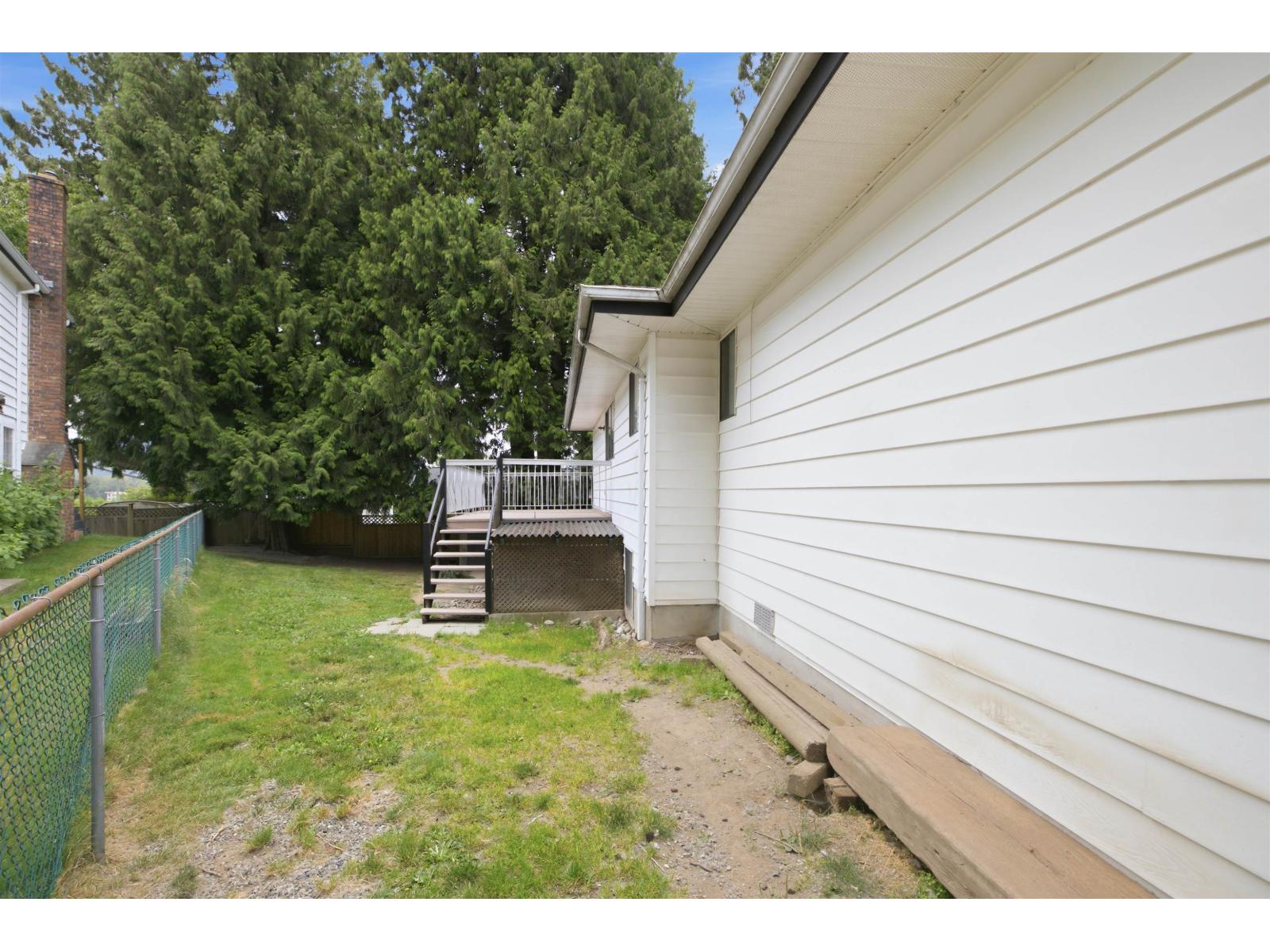 6 Bed, 3 Bath House for Sale in Abbotsford – 1970 POWELL CRESCENT, Abbotsford – MLS# R3147725 - Image 22