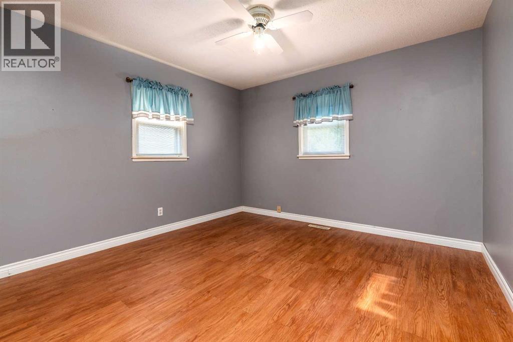 5101 55 Street - 9