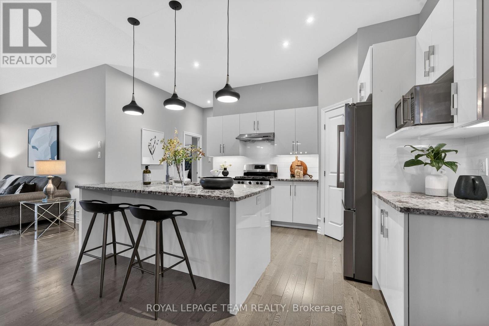 324 LONG ACRES STREET - 19