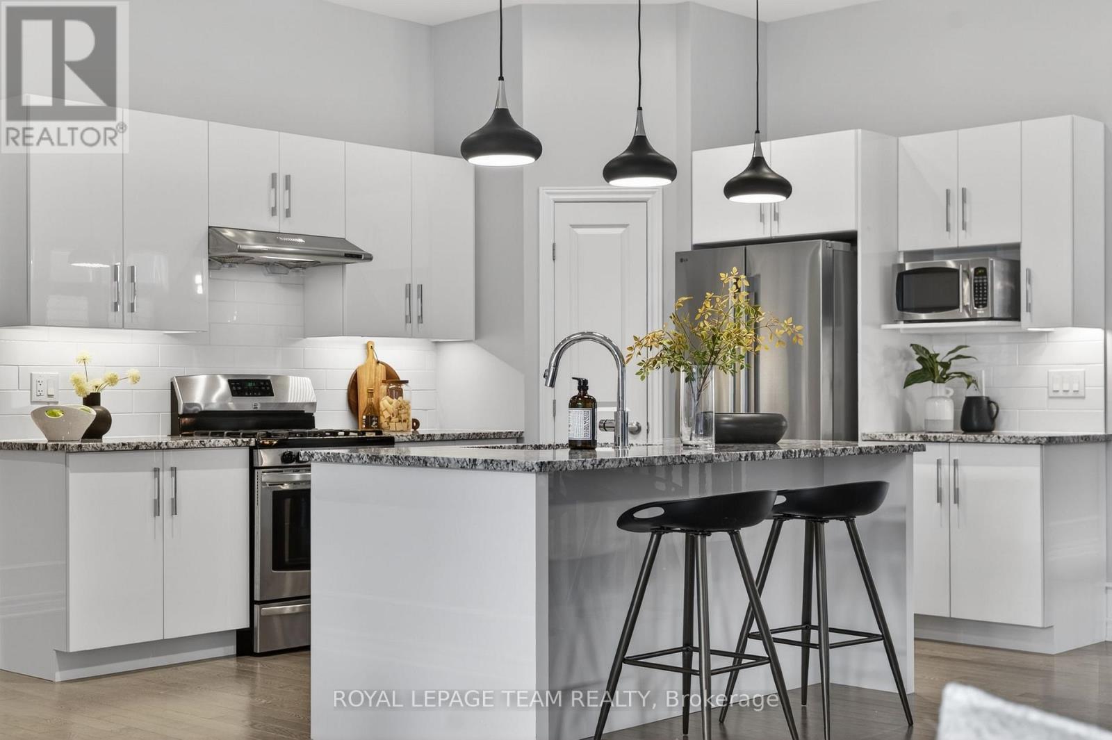 324 LONG ACRES STREET - 21
