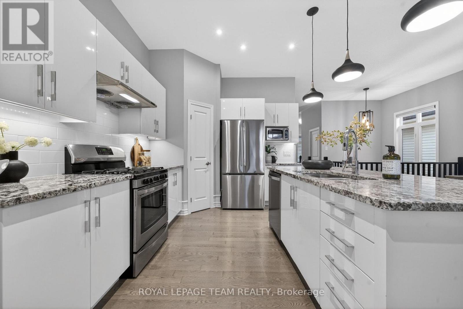 324 LONG ACRES STREET - 22