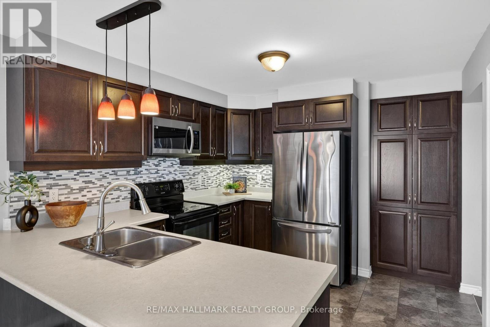 81 SWITCH GRASS CRESCENT - 11