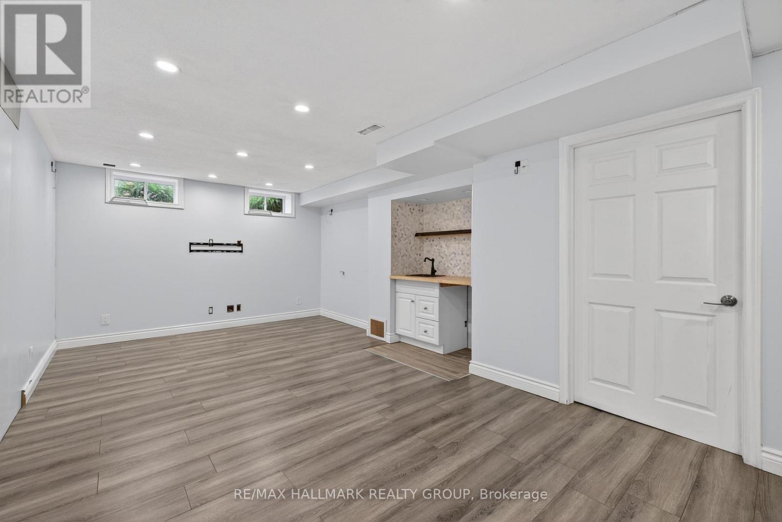 81 SWITCH GRASS CRESCENT - 24