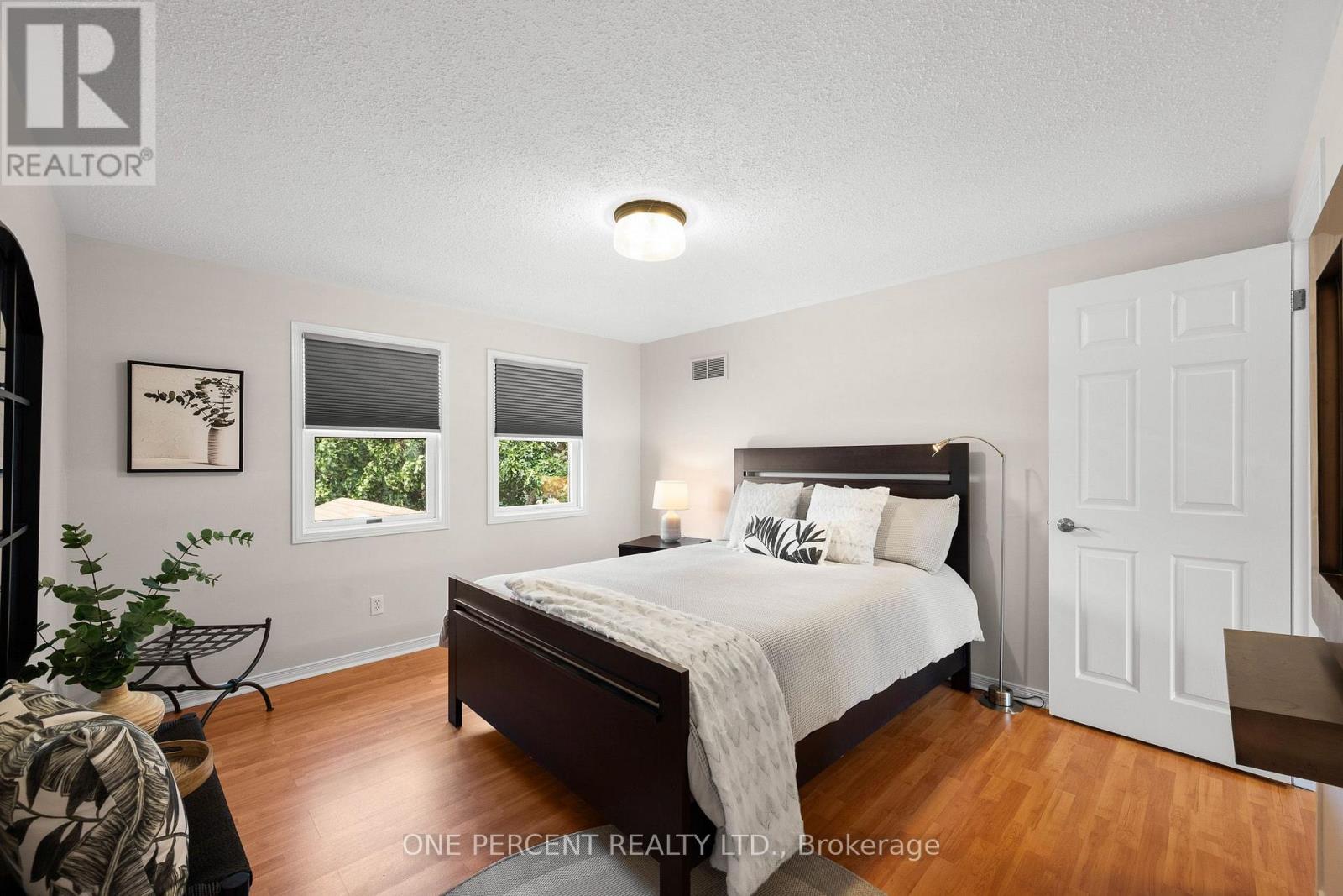 1568 SUNVIEW DRIVE - Image 28