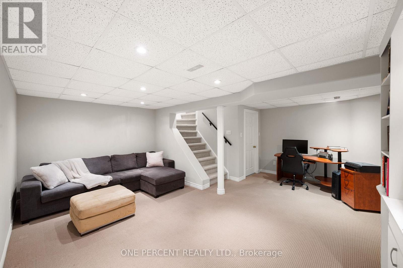 1568 SUNVIEW DRIVE - Image 35