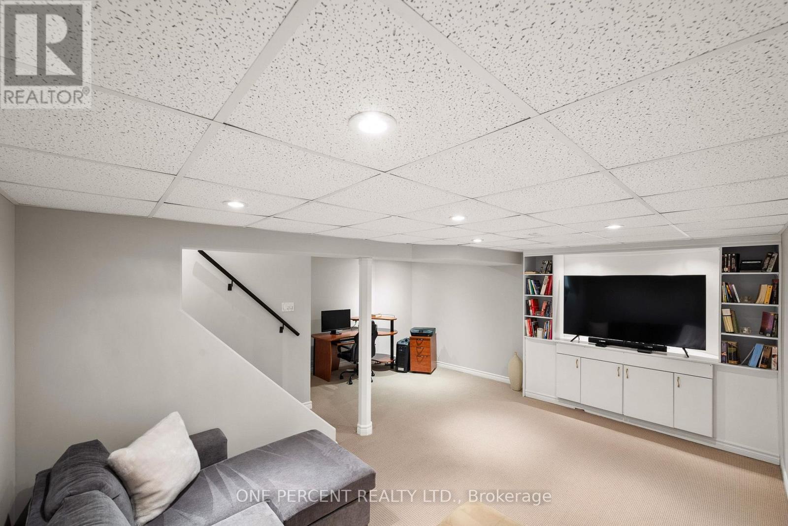 1568 SUNVIEW DRIVE - Image 36