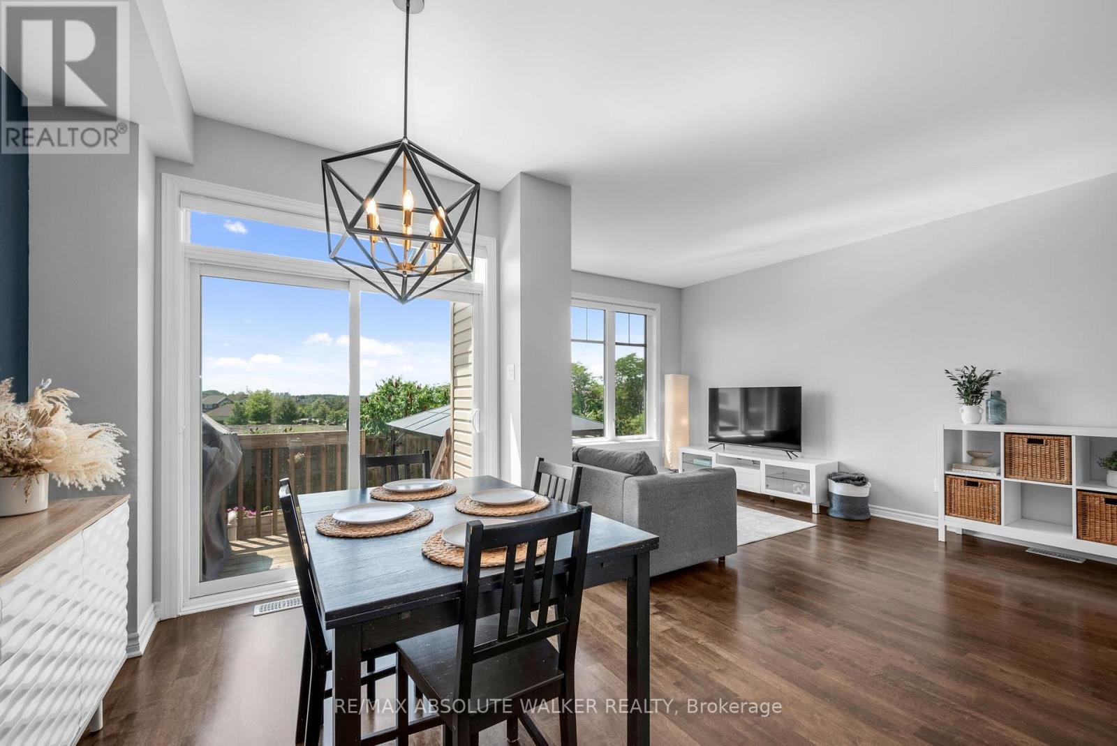 699 CARTOGRAPHE STREET - 14