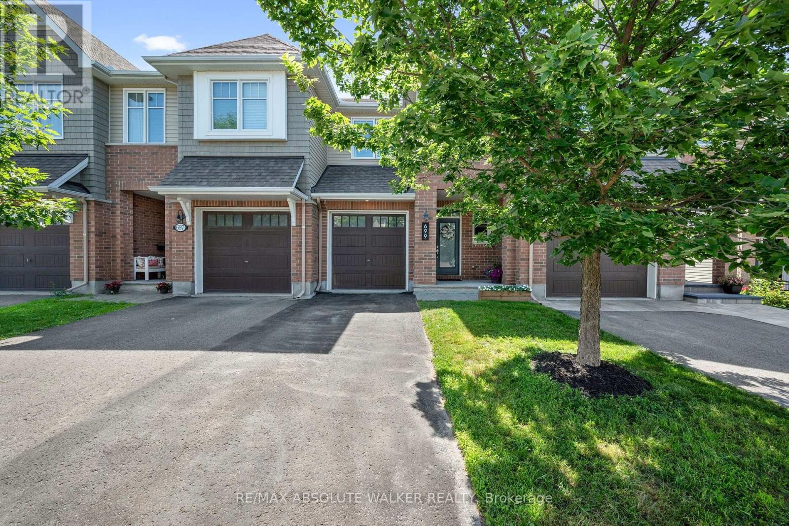 699 CARTOGRAPHE STREET - 2