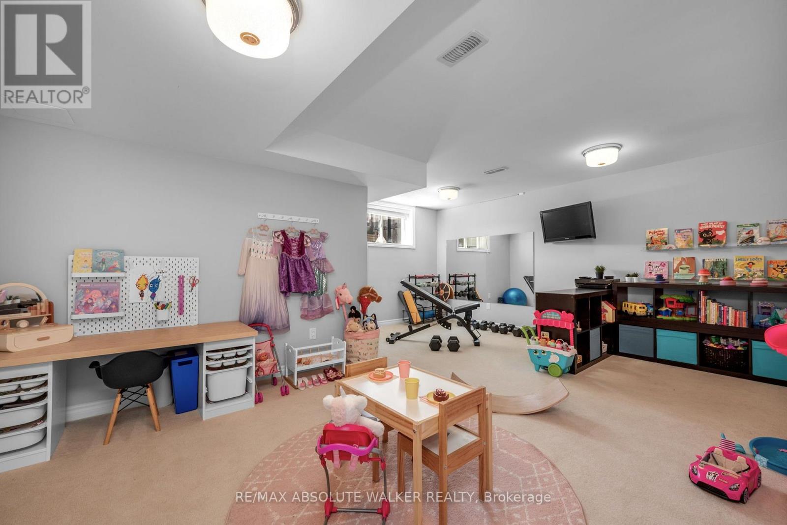 699 CARTOGRAPHE STREET - 34