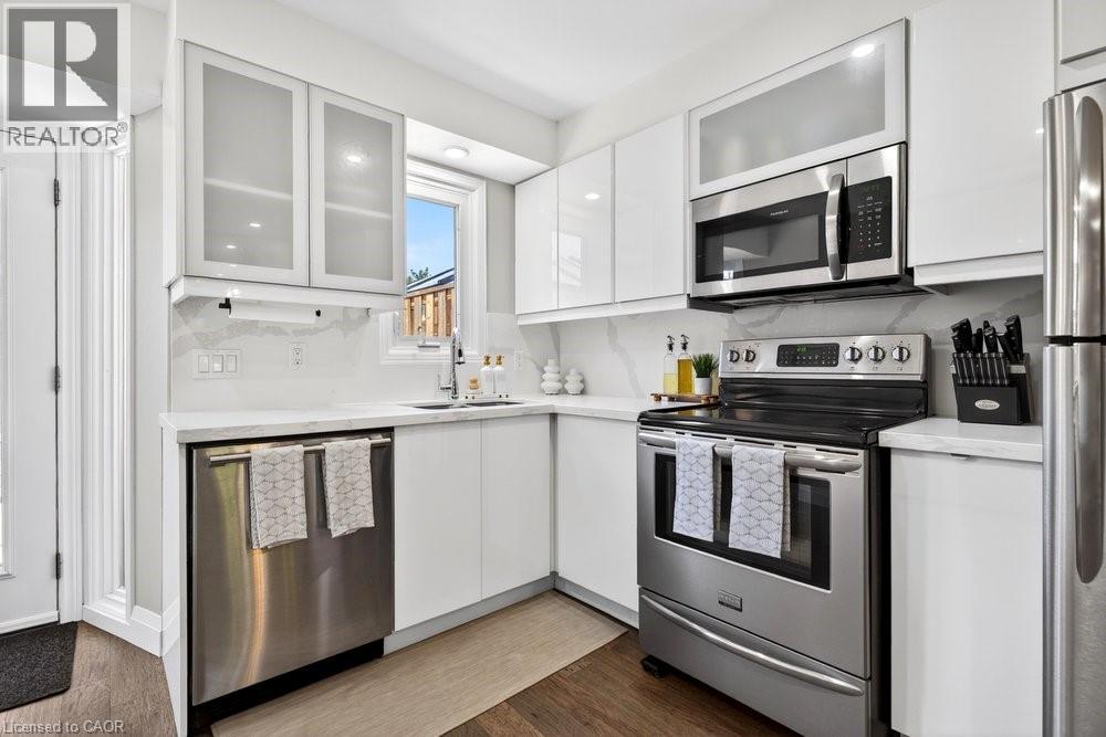#409 895 MAPLE Avenue - 12