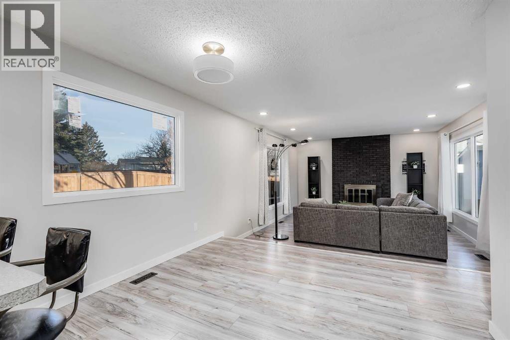 3394 Breton Close NW - 10