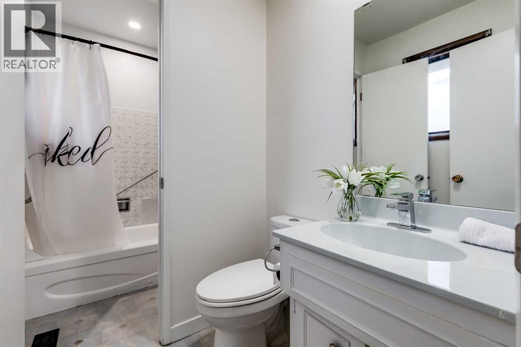 3394 Breton Close NW - 16