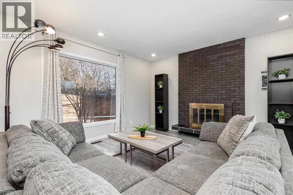 3394 Breton Close NW - 5