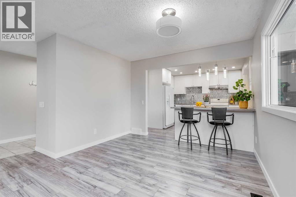 3394 Breton Close NW - 9